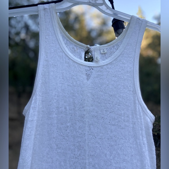 $6 👚 Frenchi Knitted Layering Tank - Picture 3 of 3